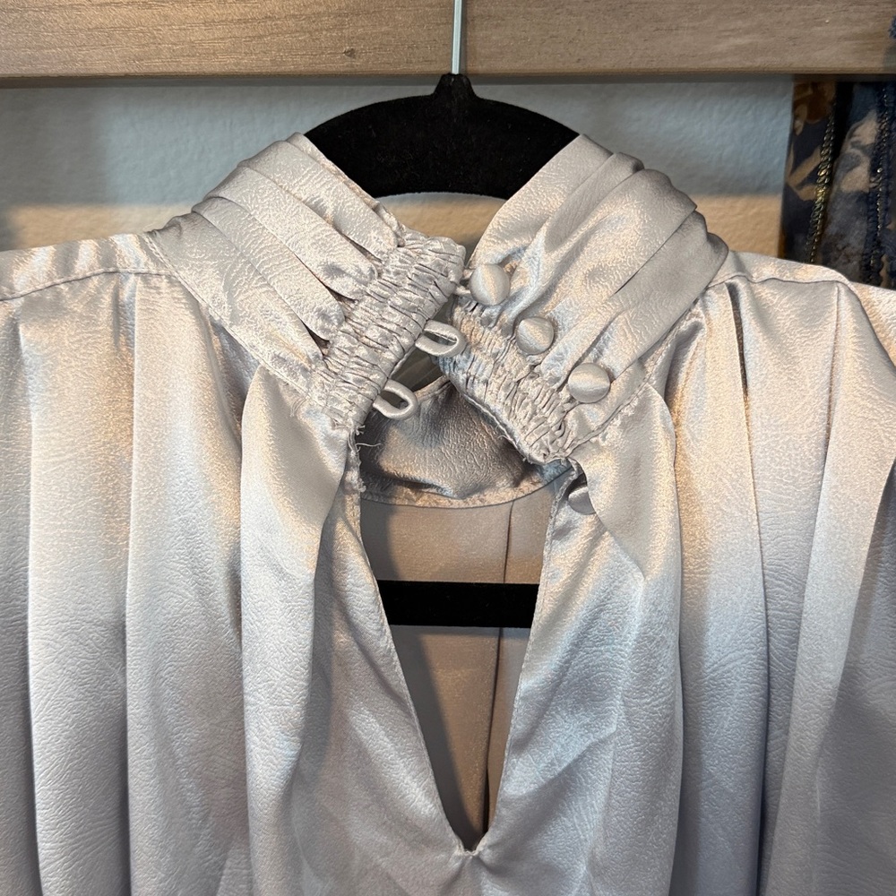 Elegant Silver Women's Top - Picture 7 of 10
